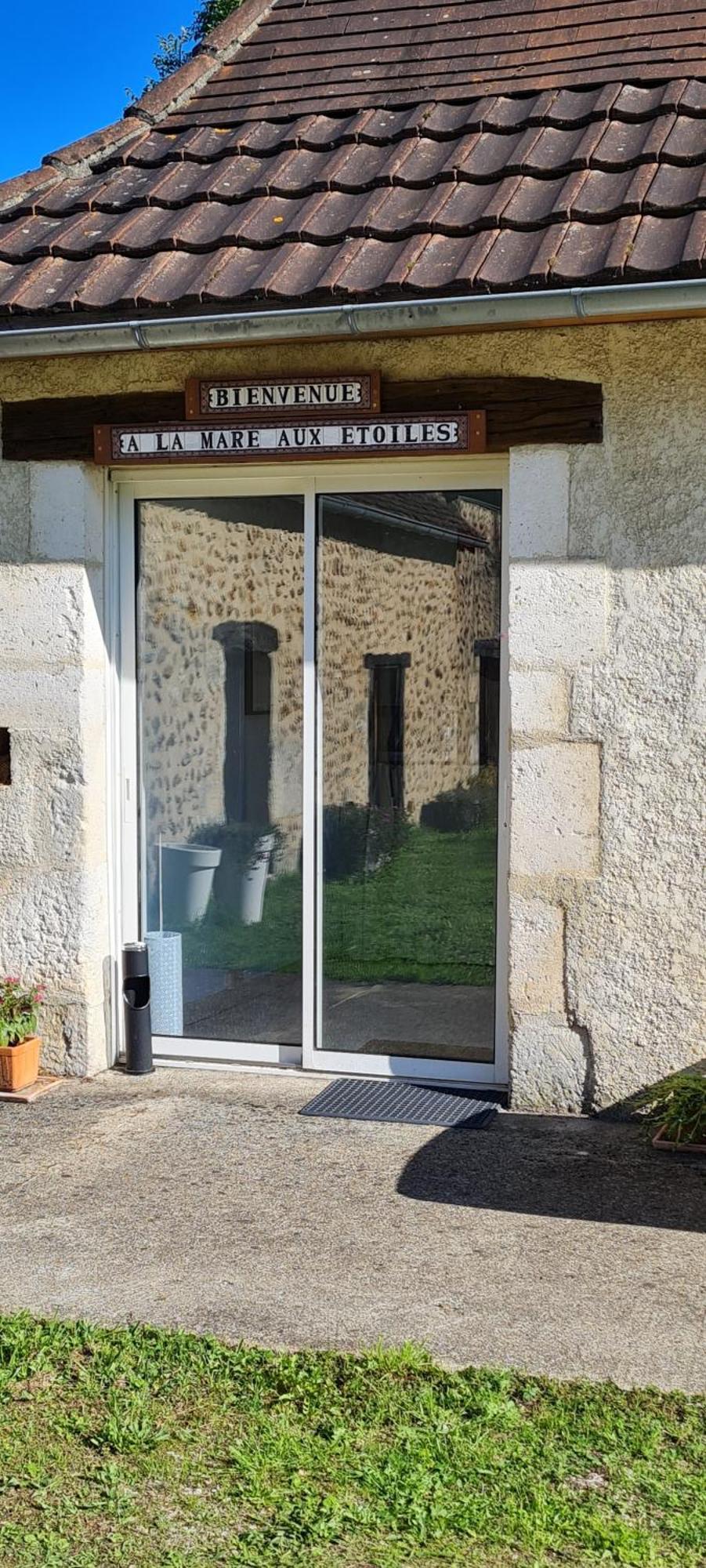 Hotel La Mare Aux Etoiles à La Douze Extérieur photo